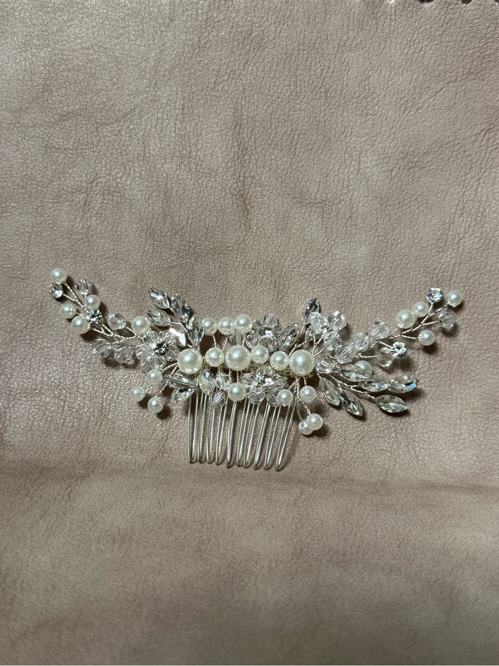 Elegant Pearl & Crystal Bridal Hair Comb - Silver